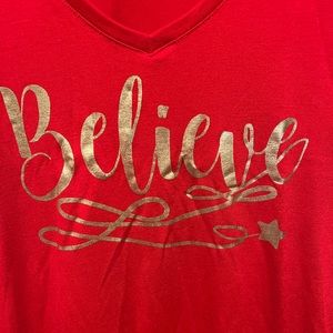 Christmas Holiday “Believe” Shirt Women’s Large
